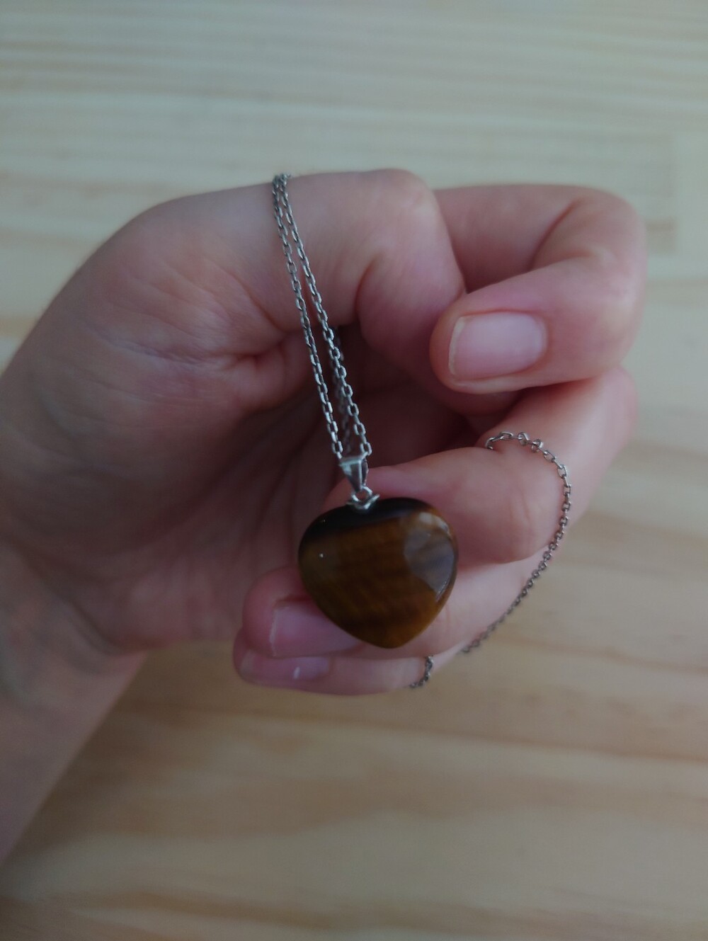 Tiger eye stone necklace #tigereye #jewelry #necklaceheart-shaped 🤎